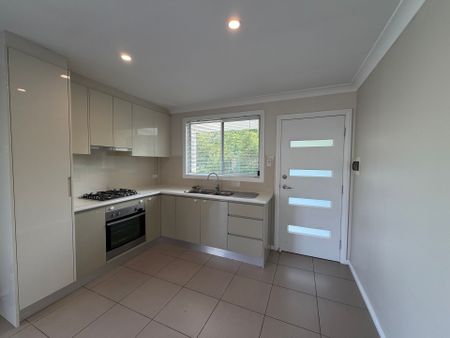 Comfy Granny Flat In St Marys - Photo 3