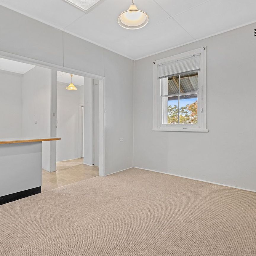 2/30A Russell Street, Oatley NSW 2223 - Apartment For Rent | Domain - Photo 1