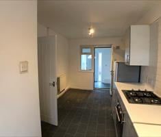 2 Bed Terraced House, Balsam Close, M13 - Photo 4