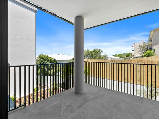 Stunning apartment located in Coolum - Photo 1