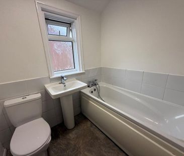 3 bedroom end of terrace house to rent - Photo 6