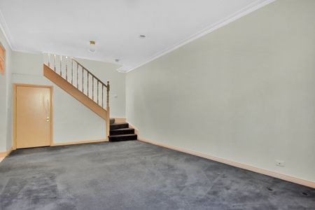 2/157 Kent Street, Ascot Vale VIC 3032 - Photo 3