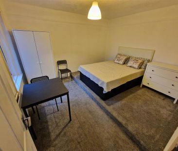 5 bedroom house share to rent - Photo 1
