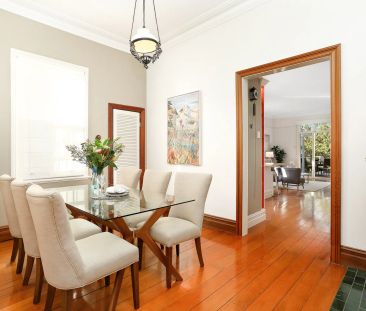 A Forever Family Home With A Garden Flat - Photo 2