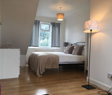 Room in a Shared House, Nelson Gardens, TW3 - Photo 6