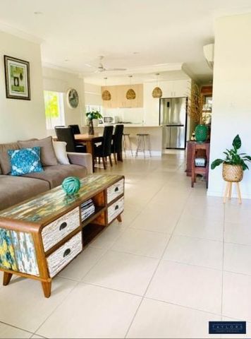 Modern, Stylish & Fully Furnished – Breathtaking Mountain & Duck Pond Views - Photo 2