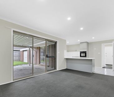 Rare Family Home - Walk to Seabrook Primary, Close to Parks & Trans... - Photo 1