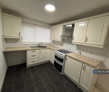 3 bedroom semi-detached house to rent - Photo 6