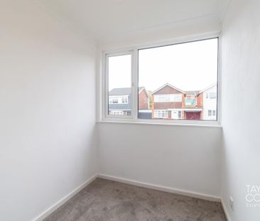 3 bedroom link detached house to rent - Photo 5