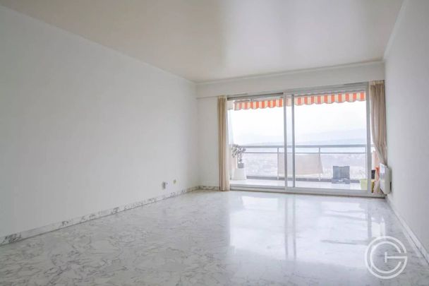 3 PIECES VIDE AVEC GARAGE ET PARKING - RT FORESTIERE MONT BORON - NICE MONT BORON - Photo 1