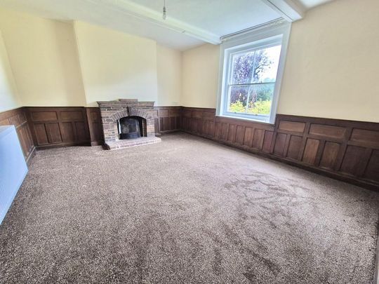 5 bedroom farm house to rent - Photo 1