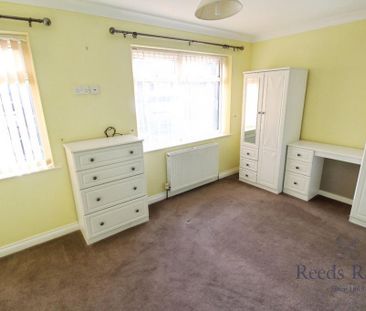 2 bedroom semi-detached house to rent - Photo 2