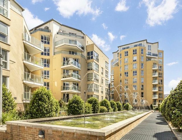 Water Gardens Square, SE16, London - Photo 1