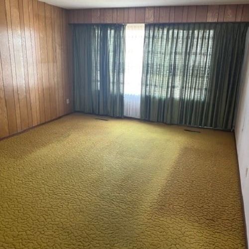 4 Bed 2 Bath Duplex: Avail Now - Photo 1