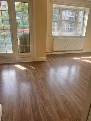 Room in a Shared Flat, London, SW4 - Photo 1