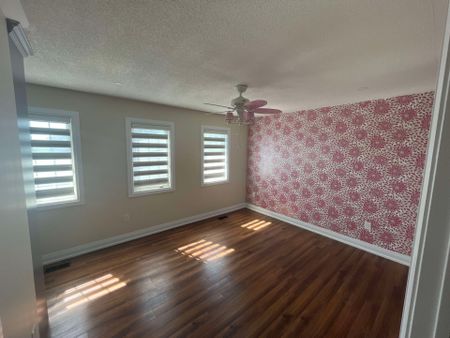 For Lease - 20 Four Seasons Circle, Brampton, Ontario - Photo 2