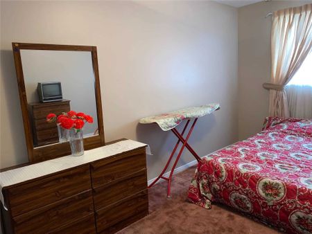 For Lease - 441 Rutherford Road Unit# Room, Brampton, Ontario - Photo 4