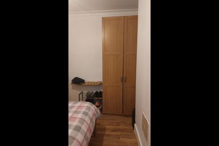 2 Bed Flat, Ling Road, E16 - Photo 4