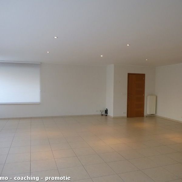 Appartement te huur in Knokke-Heist met 2 slaapkamers - Photo 1