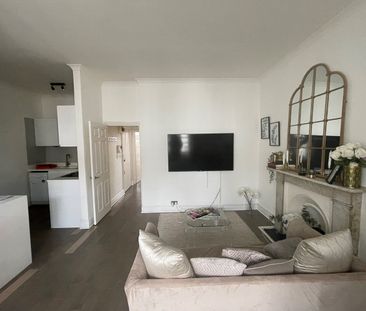 1 Bed Flat, St. Georges Drive, SW1V - Photo 2