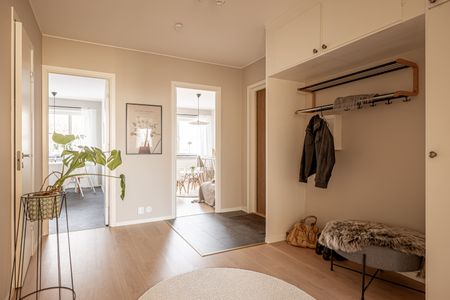 Carlavägen, Eskilstuna - Photo 4