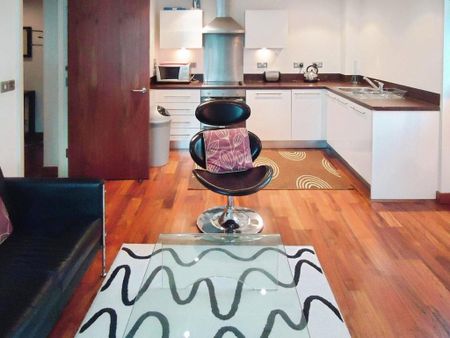 1 bedroom flat to rent - Photo 2