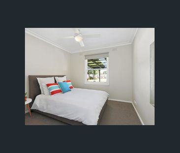 BELMONT BEAUTY - Photo 2