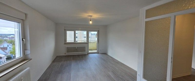 Wo das Leben so spielt - interessante 4-Zimmer-Wohnung (Nur mit Wohnberechtigungsschein) - Foto 1