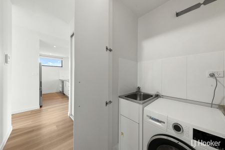 21/15 Mower Place, Phillip ACT, Belconnen - Photo 4