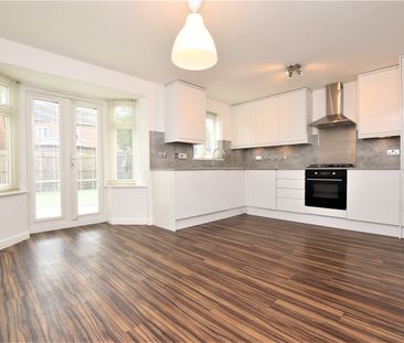 50, Dunlop Avenue, Leeds, West Yorkshire, LS12 6LE - Photo 5