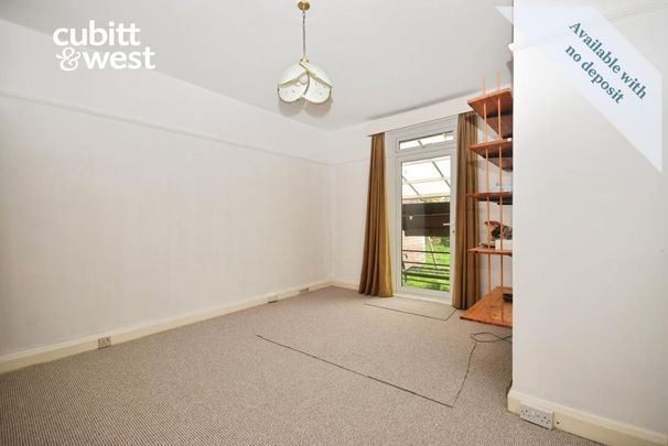 4 bedroom detached bungalow to rent - Photo 1