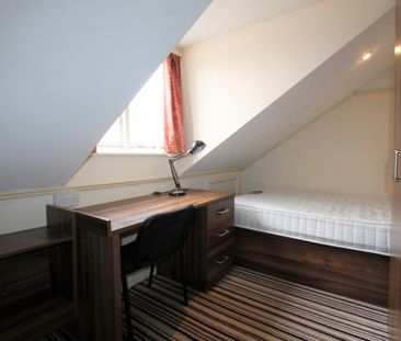 6 bedroom flat to rent - Photo 4