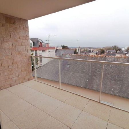 A LOUER A BRUZ - PLEIN CENTRE-VILLE - RESIDENCE VENDOME : bel appartement neuf de type 3 au tr... - Photo 4