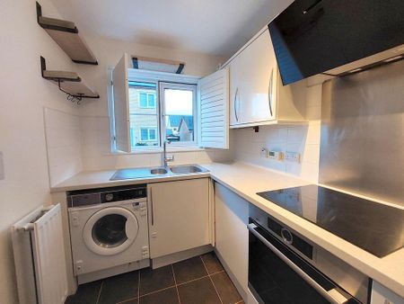 2 bedroom semi-detached house to rent - Photo 5