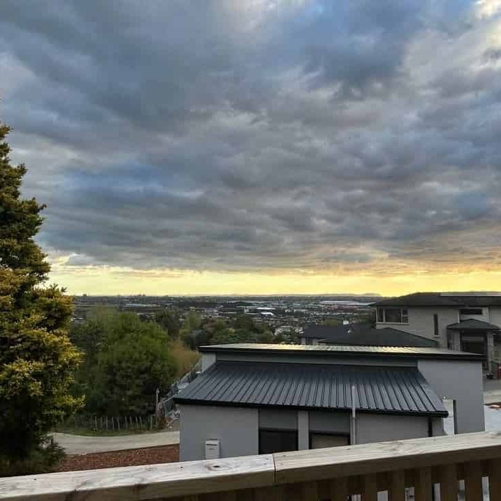 Brand new studio unit with stunning views - Photo 1