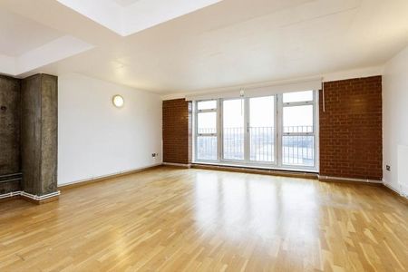 Sandwiched between Haggerston & Hoxton is this impressive 1 bedroom property - Photo 2