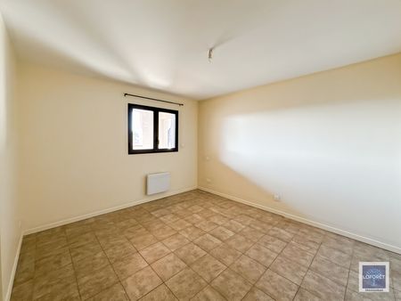 Apartment - Photo 2