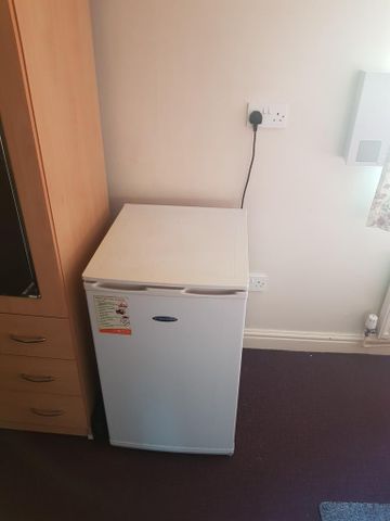 6 bedroom flat to rent - Photo 2