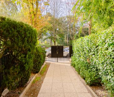 Studio rénové à louer Neuilly-sur-Seine 92200 - Photo 2