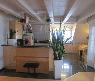 Lots of charm and lake views - Foto 1