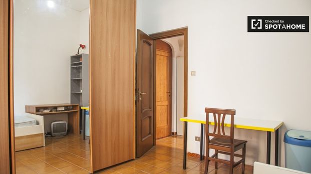 Via Angelo Fava, Rome, Lazio 00135 - Photo 1