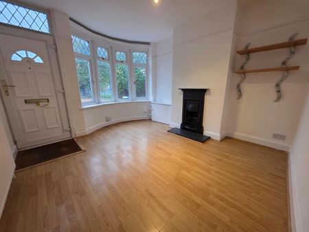 2 bedroom end of terrace house to rent - Photo 3