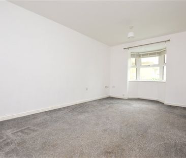 16, Whitehall Croft, Leeds, LS12 5NJ - Photo 3