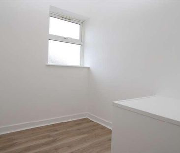 Centre Street, Heckmondwike, WF16 - Photo 5