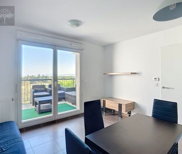 Apartment - Photo 2