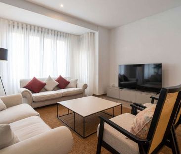 4 room luxury Flat for rent in Valencia, Spain - Photo 1