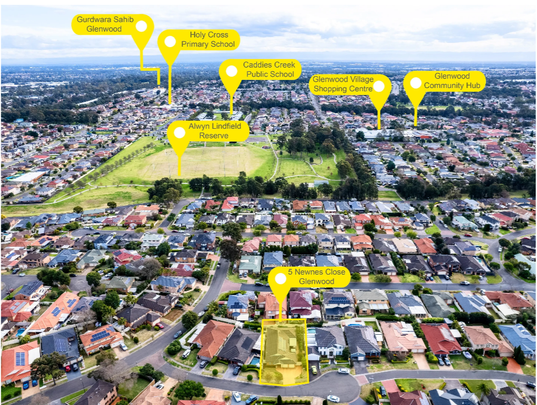 Spacious 5-Bed Family Home in Peaceful Glenwood Location - Photo 1