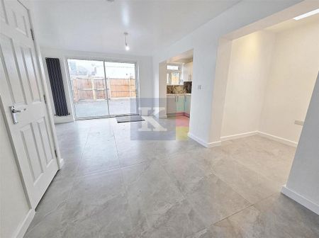 2 bedroom terraced house to rent - Photo 2