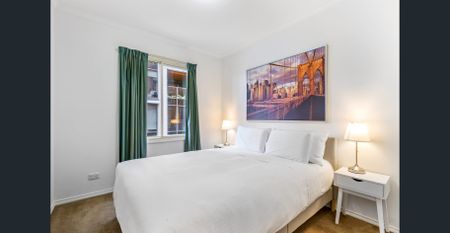 Chic 2-Bed Apartment near Albert Park & Chapel St (SHORT TERM LEASES AVAILABLE) - Photo 5