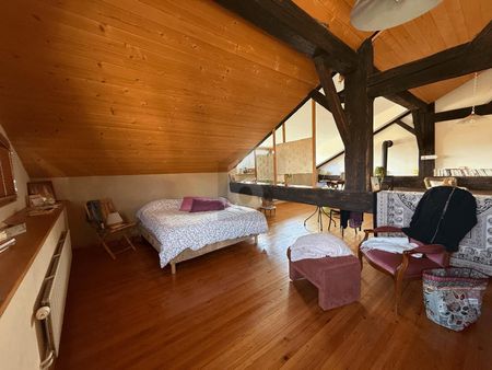 AUTHENTIQUE CONFORTABLE ET SPACIEUX - Foto 2